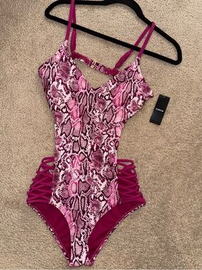 NWT bebe Pink Snakeskin Monokini Swimsuit M | Strappy Cutout Miami Pool Party